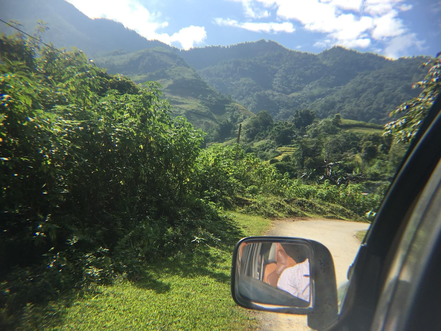 Drive back into Sapa town